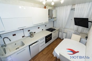 Трехкомнатная квартира на Стачек в Туринске - turinsk.yutvil.ru